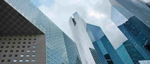 la_societe_generale_annonce_une_perte_de_pres_d_1_5_milliard_d_euros_au_second_trimestre_2022