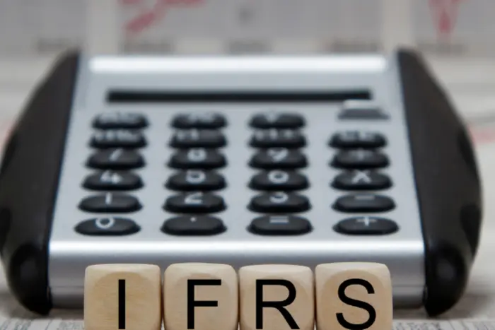IFRS 16