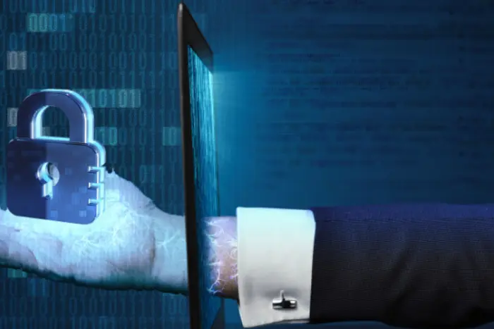 code_de_la_cybersecurite_quels_enjeux_cyber_pour_les_entreprises_en_2022_entretien_avec_brunessen_bertrand