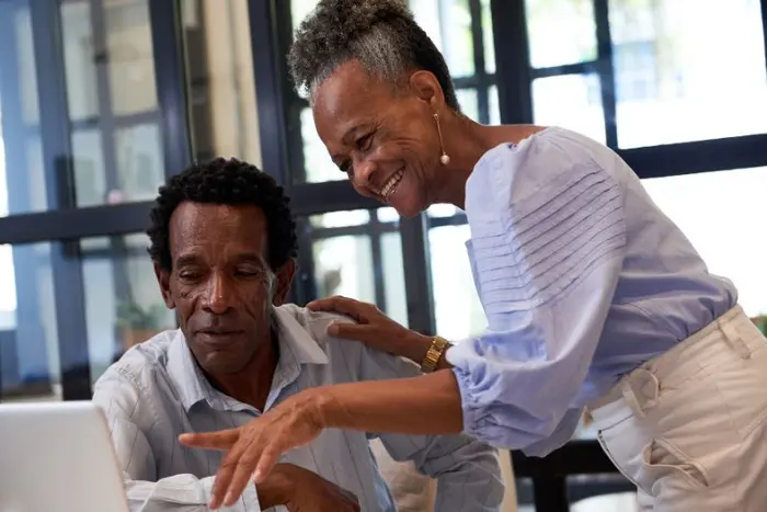 les-seniors-et-l-ia-pourquoi-faut-il-absolument-les-former.jpg