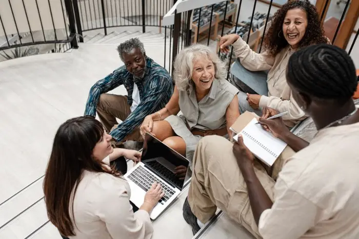 mentorat-et-si-les-seniors-de-votre-entreprise-etaient-vos-meilleurs-formateurs.jpg